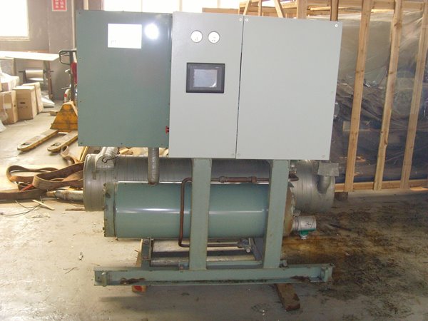 新县酒店中央空调不停机清洗方法介绍